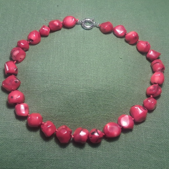 Red Coral Necklace - Picture 2 of 3